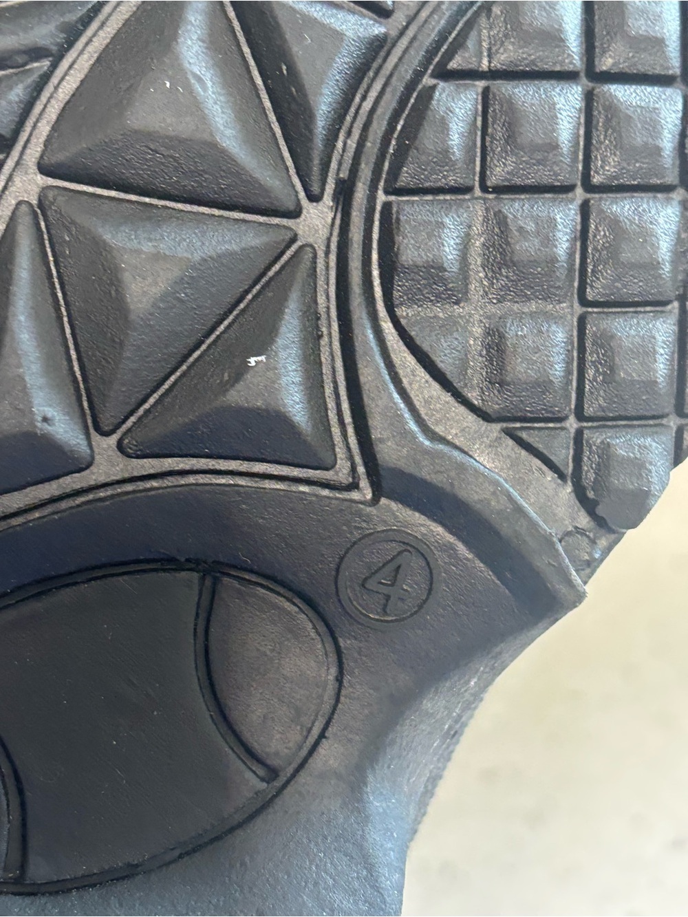 Girls size 4Y snow boots, #P1342 - Picture 6 of 6